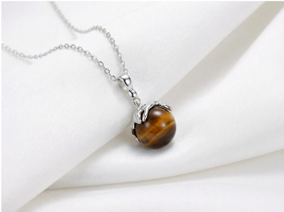 Pendentif Griffe Œil de Tigre Argenté