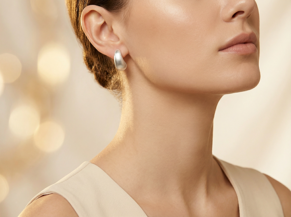 Boucles d'oreilles clous goutte en argent brossé