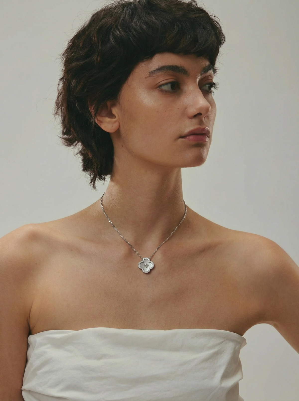 Collier pendentif Trèfle à quatre feuilles porte-bonheur