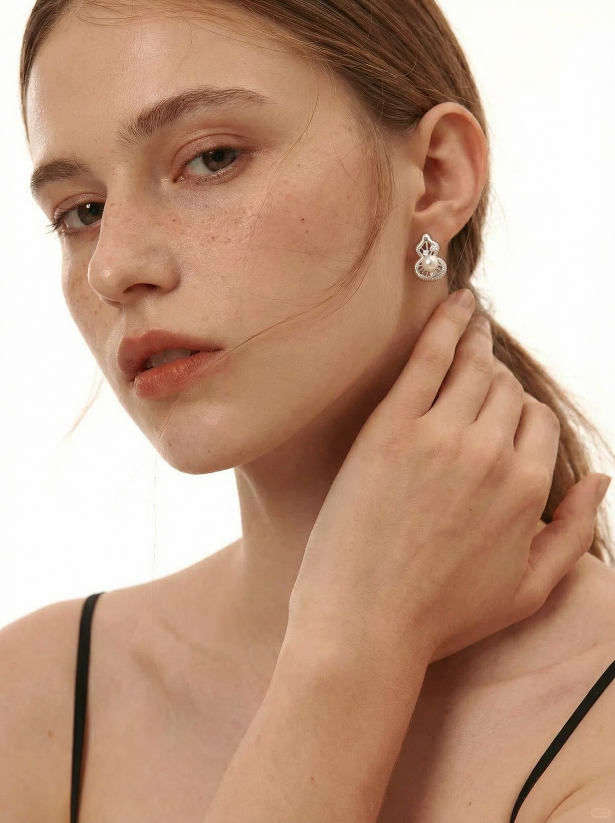 Perlage Lumière Pearl & CZ Studs