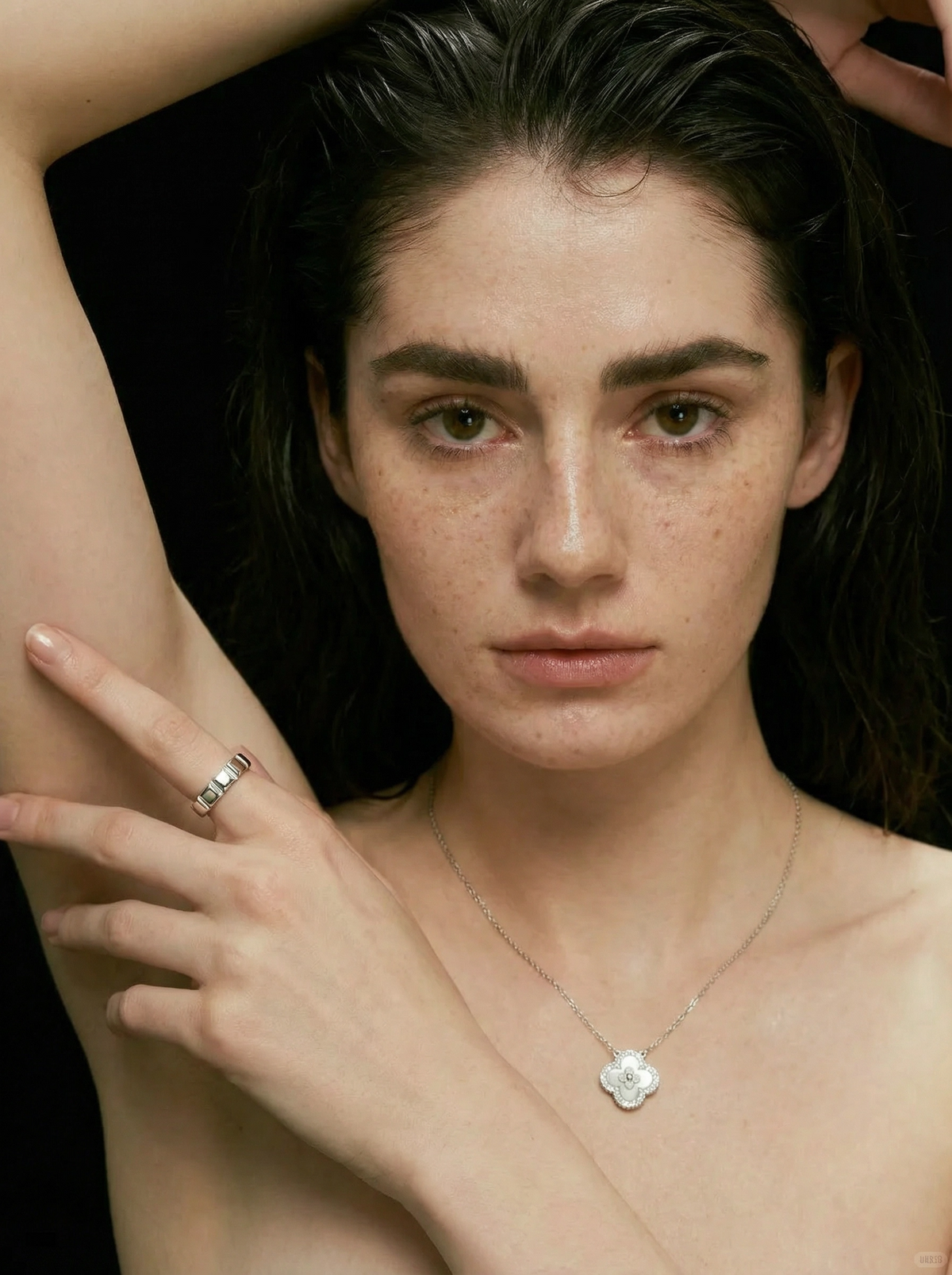 Bague ouverte texturée argentée